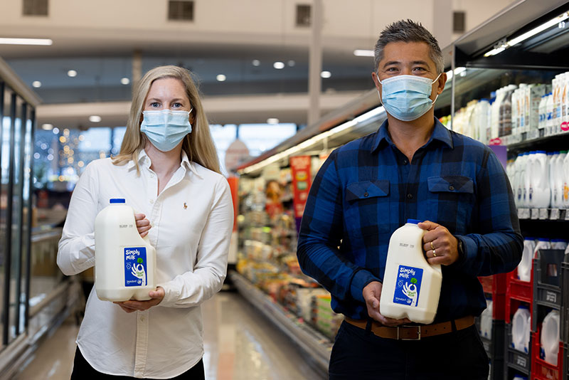 Fonterra-Sustainability-Manager,-Rosie-Cotter-with-Chris-Anderson,-Head-of-Merchandise-for-Chilled-Beverages-at-Foodstuffs-North-Island