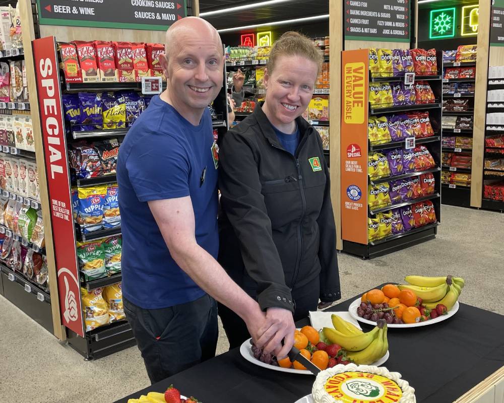 Cake cutting Mt Maunganui 4SQ